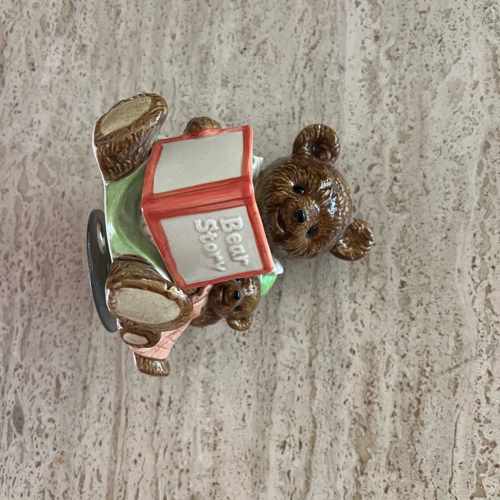 Vintage Ceramic Bear Story